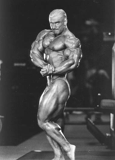 3444-Lee Priest.jpg