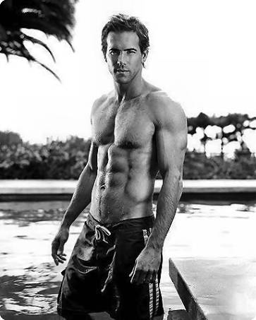 7638-ryan reynolds.jpg