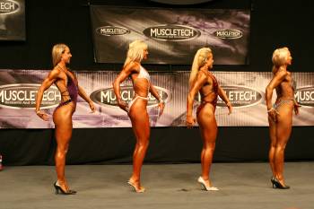 7626-dragt line up side 4.jpg