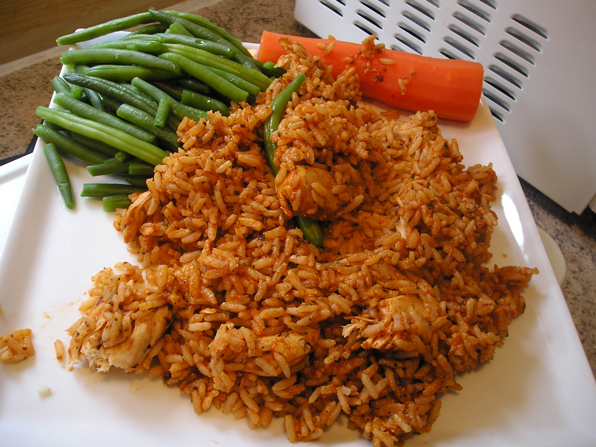 3641-Roasted chicken with red sauce and rice.JPG