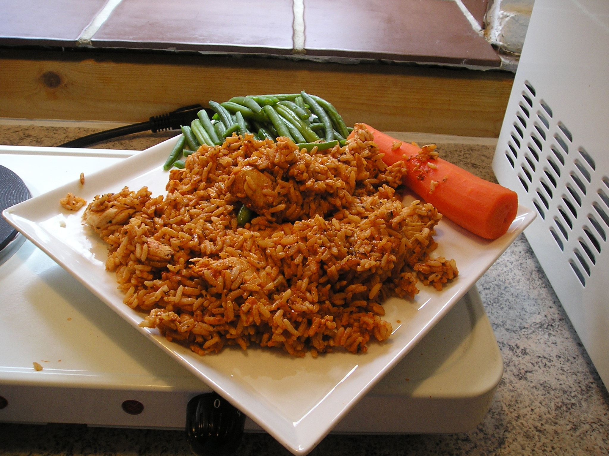 6724-Roasted chicken with red sauce and rice (1).JPG