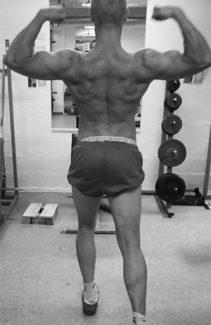 9667-rear-double-biceps.jpg