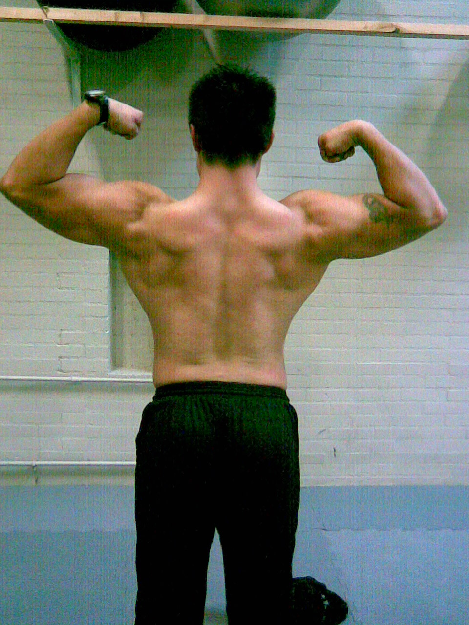5687-24.09.08 back double biceps.jpg