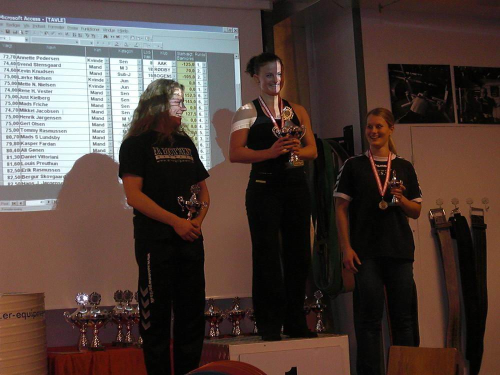 1104-_dmbaenk2008_31.jpg