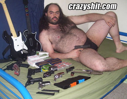 9921-ebe81-041208_fat_guns.jpg
