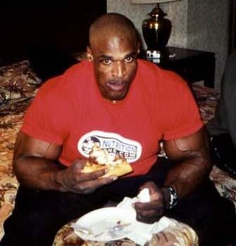 d31ae-ronnie-nutrition-Pizza.jpg