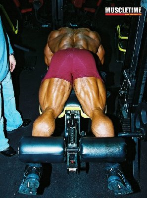 victormartinezlegworkou (1).jpg