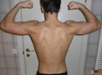 status efter 1. mesoblock - double back biceps.jpg