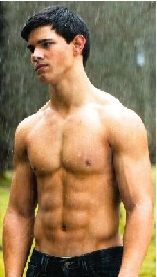 340x_taylor_lautner_new_moon_shirtless2.jpg