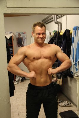 Frontlat.JPG