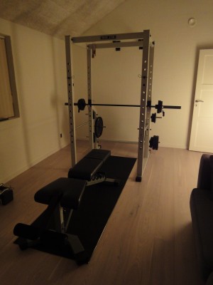 Powerrack_bænk.jpg