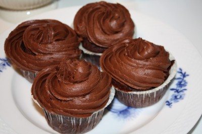 chokolade-cupcakes-med-chokolade-frosting1-1024x682.jpg