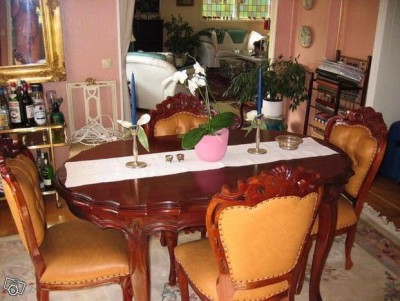 ebaytable.jpg