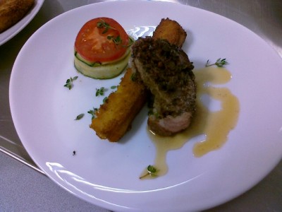 Langtidsstegt nakkesteg med  stegt polenta og timbale.jpg