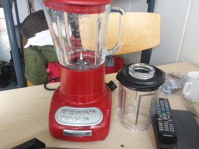 rsz_kitchen_aid_blender.jpg