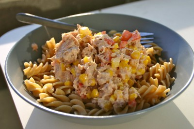 aftensmad-tunsalat-med-pasta-0.jpg