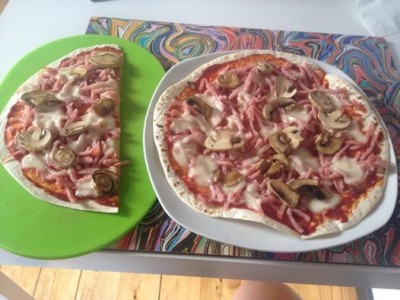tortilla pizza.jpg