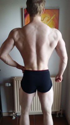 Back pose.jpg
