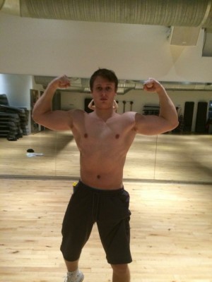 22december2014-frontdoublebiceps.JPG