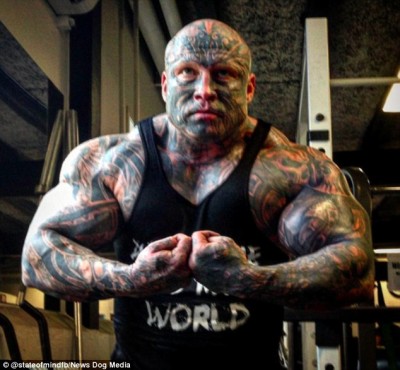 2F7AA86300000578-3365482-Jens_started_lifting_weights_when_he_was_18_years_old_but_didn_t-m-15_1450435003482.jpg