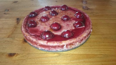 Cheesecake m. Kirsebær.jpg